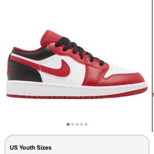 Nike Low-Top Sneaker in Red, Black & White